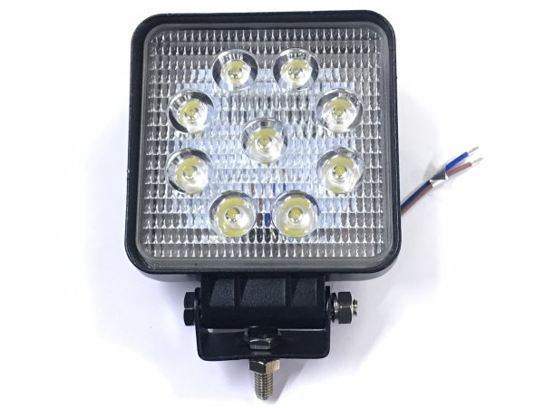 LED Arbeitscheinwerfer 27W (9 LED) 10x10x2cm auch als leistungsstarker Rckfahrscheinwerfer einsetzbar