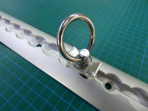 Zurrfitting mit klappbarem Ring, mittelschwere Ausfhrung fr Airlineschienen, Ringdurchmesser innen 29mm