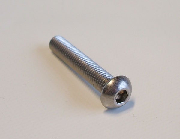 100x Linsenschraube m. Innen-6kt. und Flansch, M8x45mm Niro